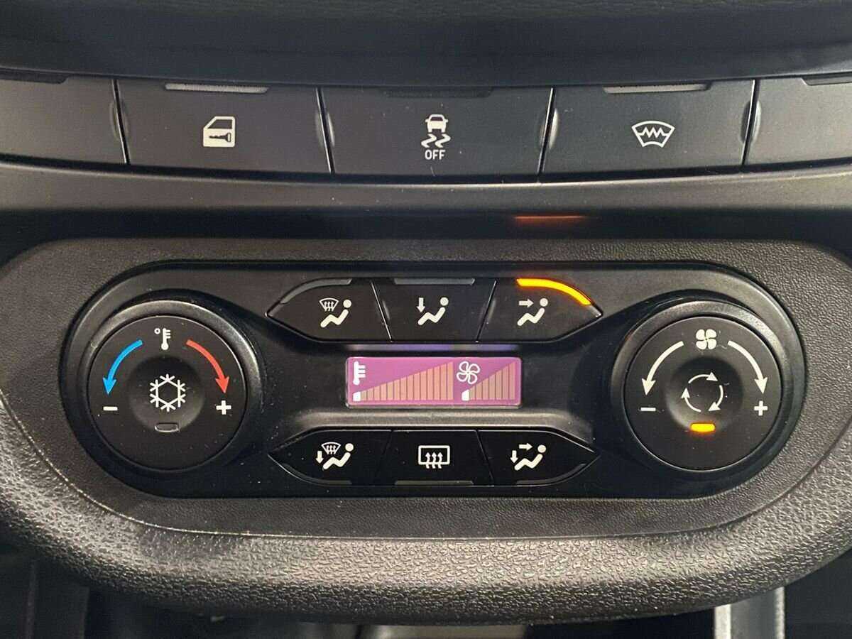 Lada (ВАЗ) Vesta SW, 2018 Фото №15