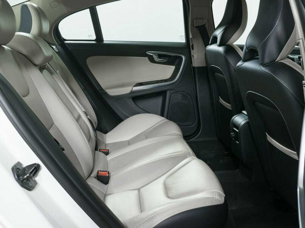 Volvo S60, 2012 Фото №9