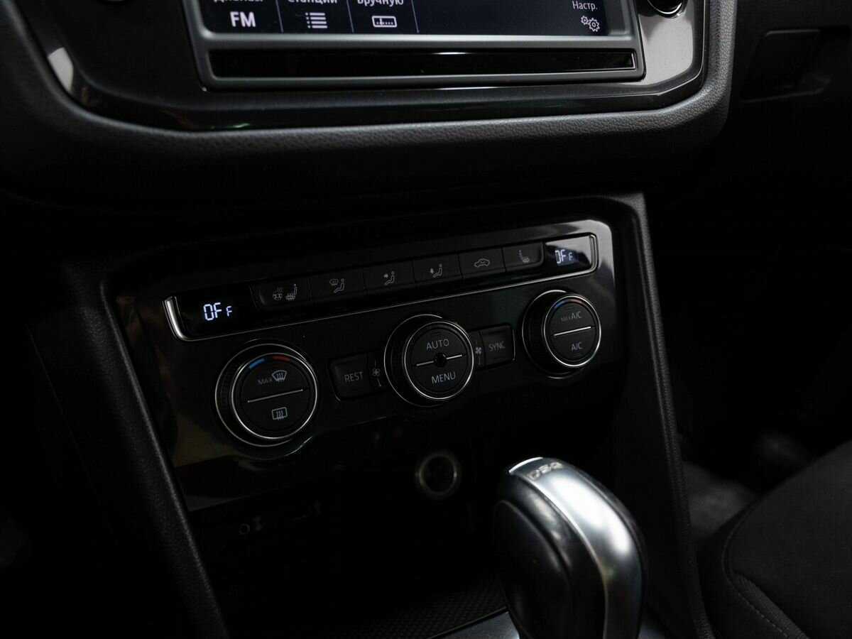 Volkswagen Tiguan, 2017 Фото №23