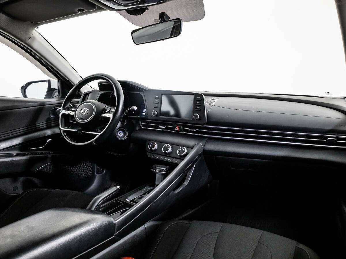 Hyundai Elantra, 2020 Фото №7