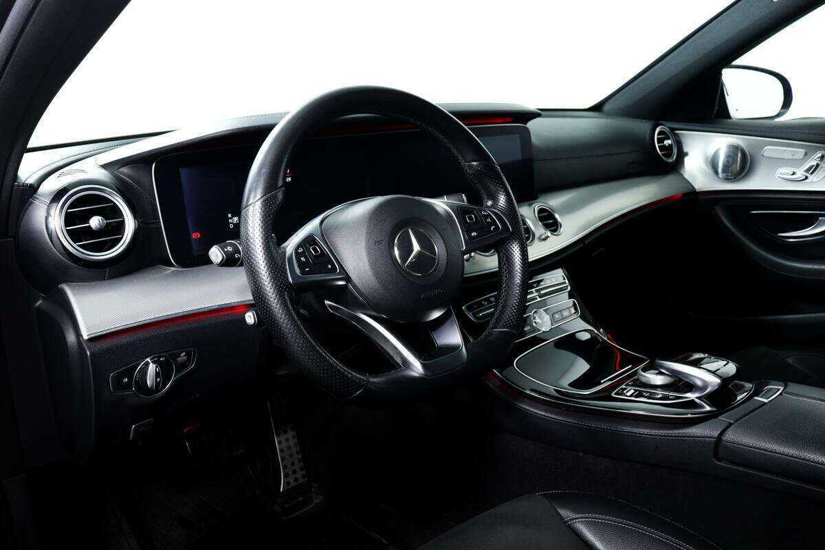 Mercedes-Benz E-Класс 200, 2017 Фото №13