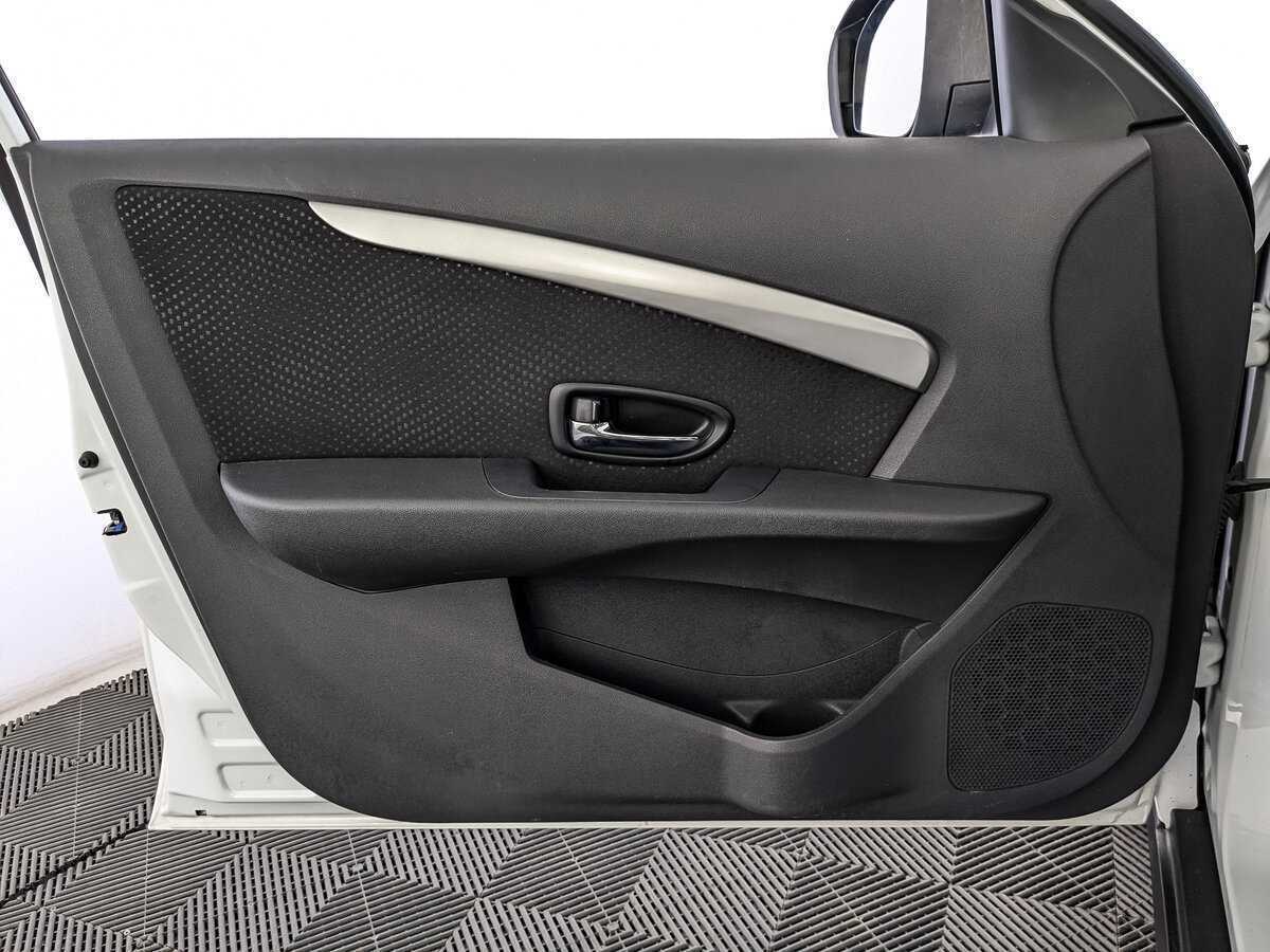 Nissan Almera, 2015 Фото №15