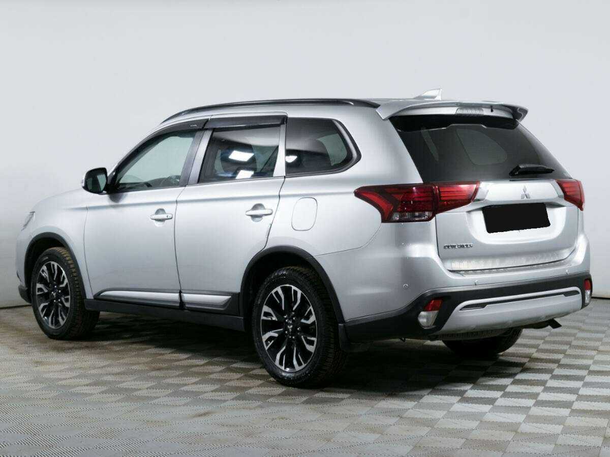 Mitsubishi Outlander, 2021 Фото №7