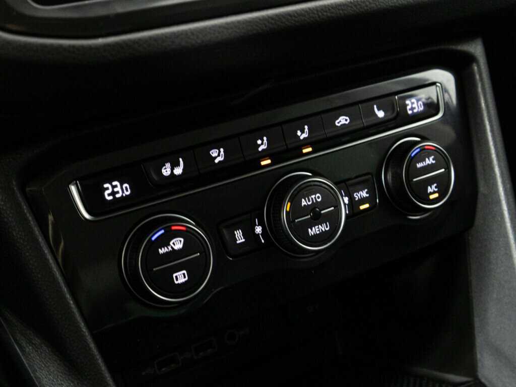 Volkswagen Tiguan, 2019 Фото №20