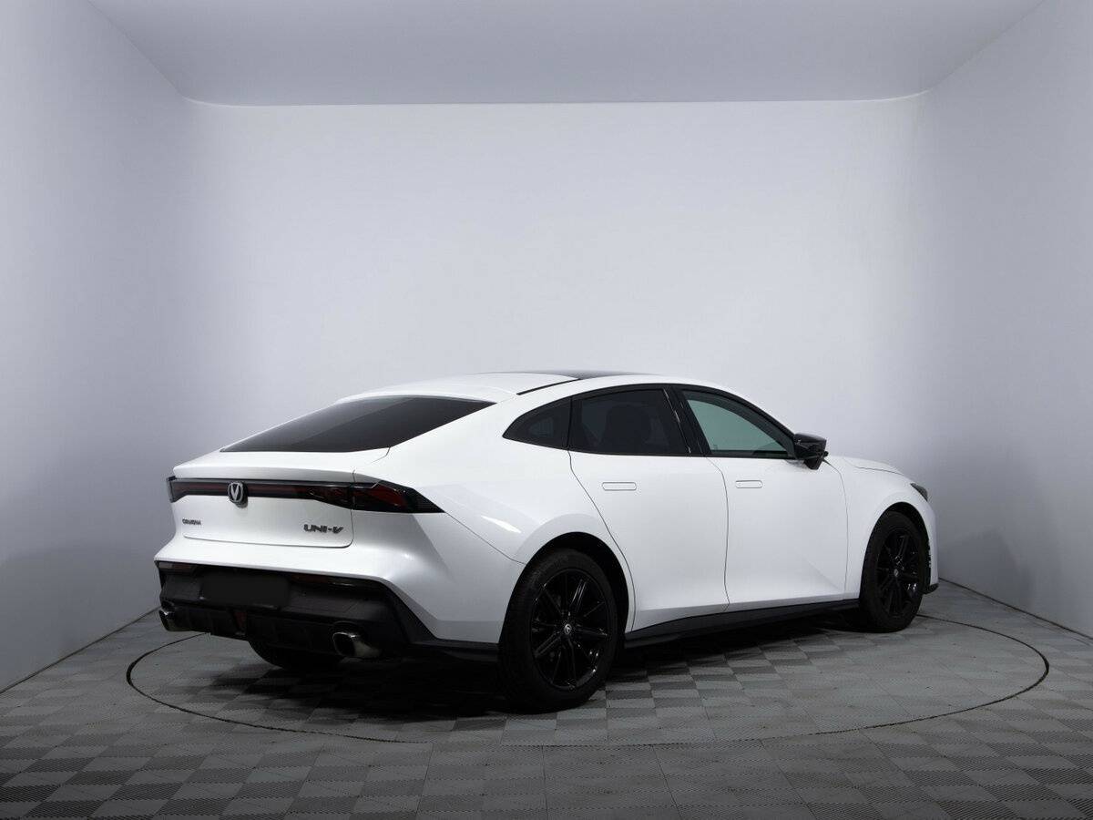 Changan UNI-V, 2023 Фото №5