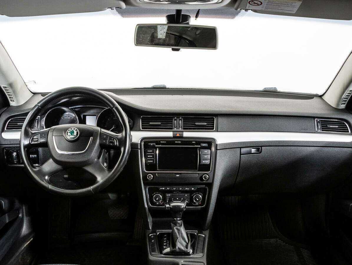 Skoda Superb, 2012 Фото №10