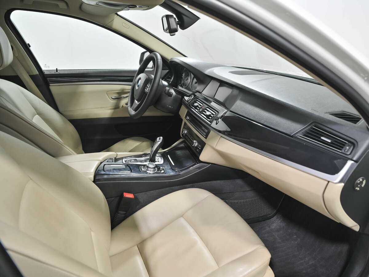 BMW 5 серии 525d xDrive, 2013 Фото №7