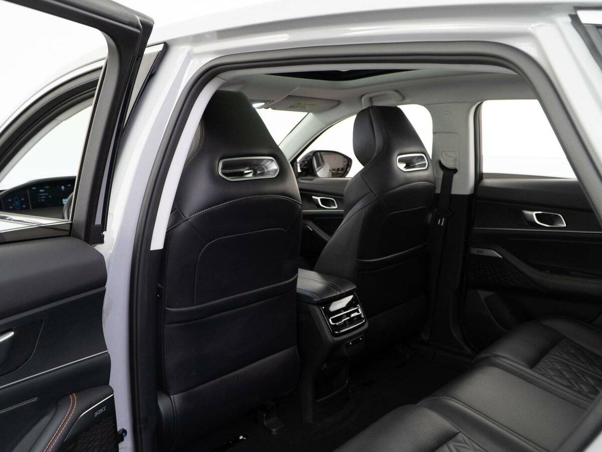 Changan UNI-K, 2023 Фото №10