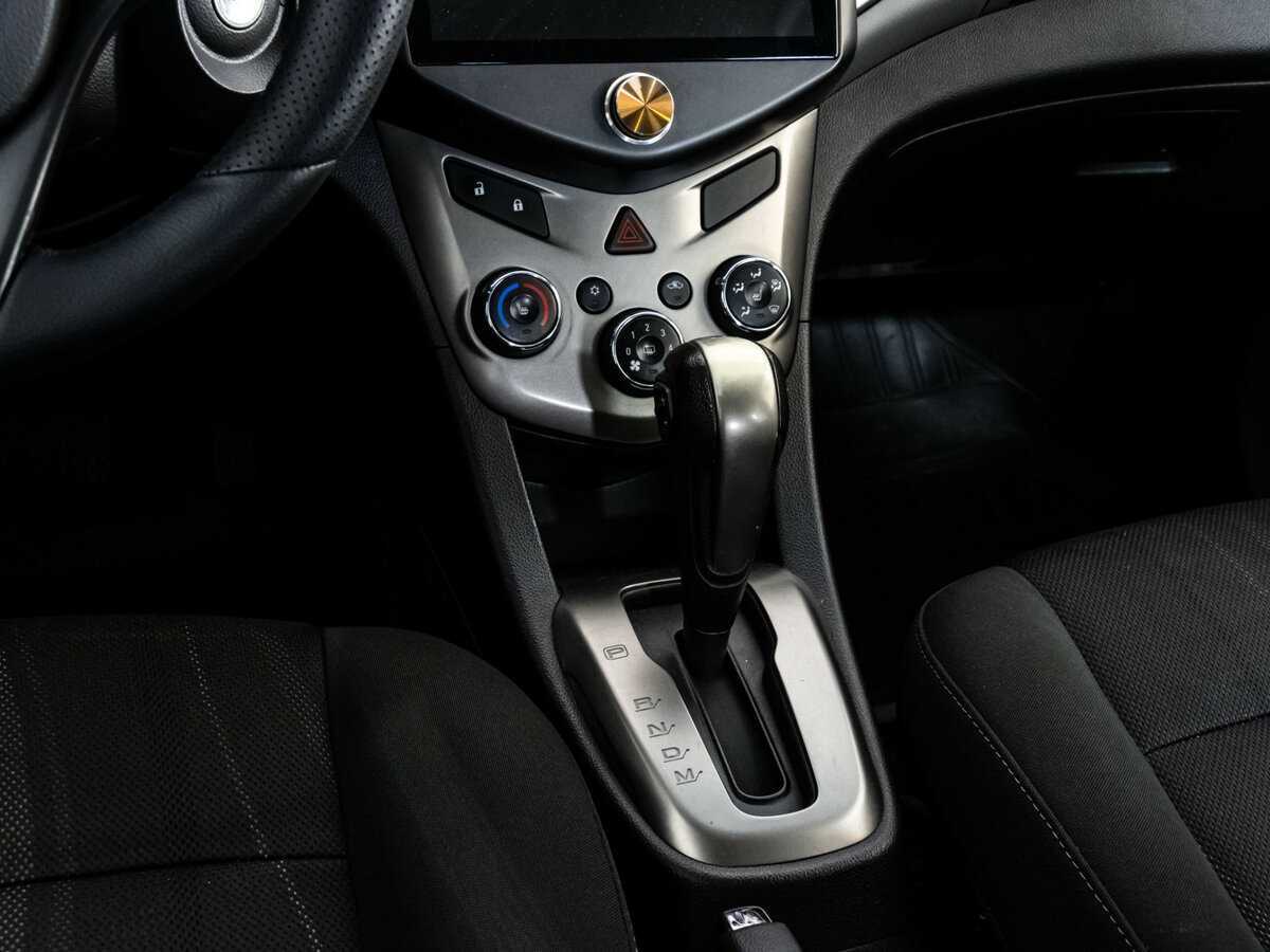 Chevrolet Aveo, 2013 Фото №15