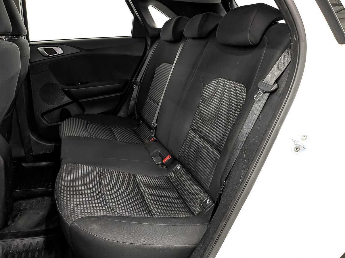 Kia Ceed, 2018 Фото №16