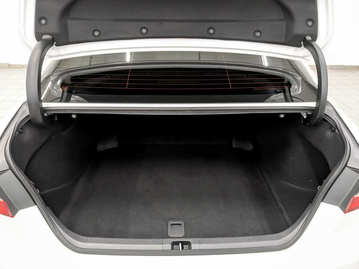 Toyota Camry, 2019 Фото №10