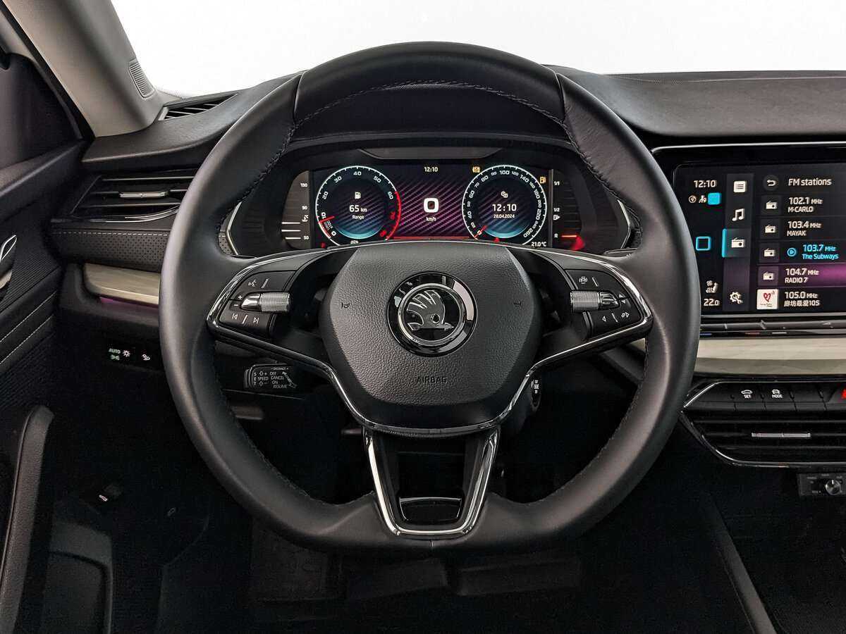 Skoda Octavia, 2023 Фото №17