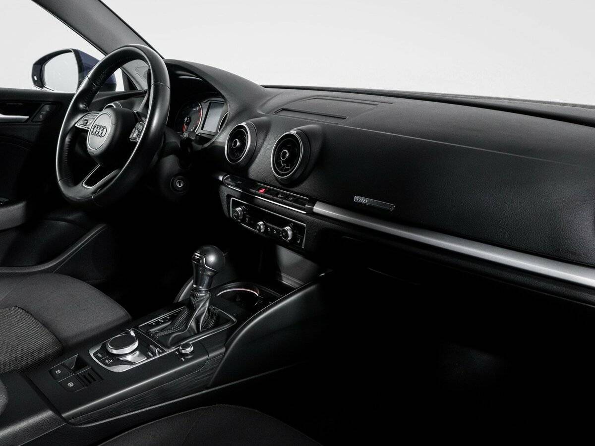 Audi A3, 2018 Фото №9