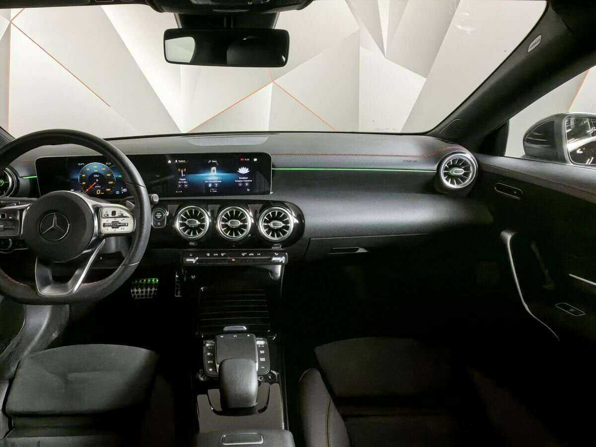 Mercedes-Benz CLA 200, 2020 Фото №10