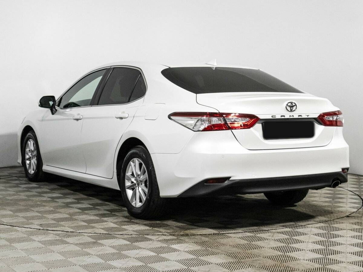 Toyota Camry, 2020 Фото №7