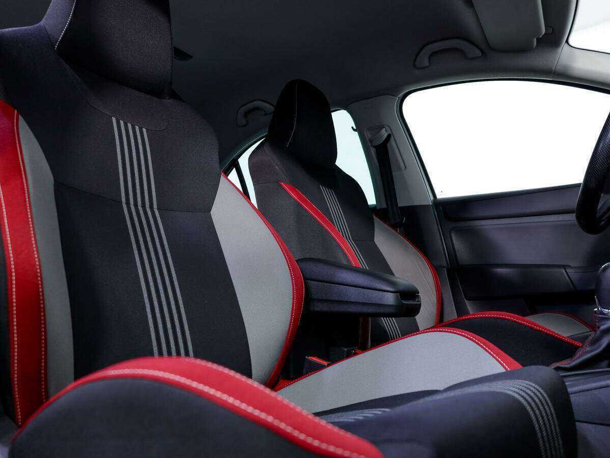 Skoda Rapid, 2015 Фото №12