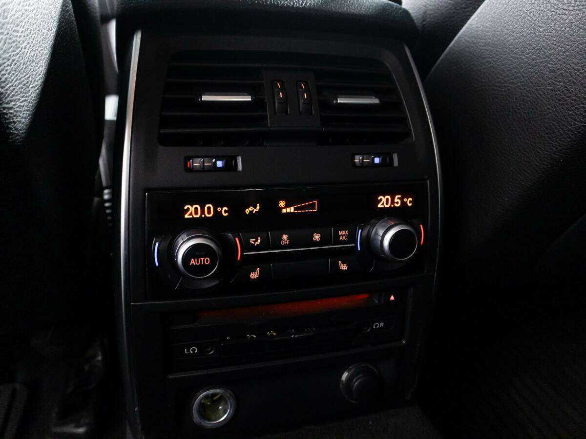 BMW 5 серии Gran Turismo 530d xDrive, 2012 Фото №20