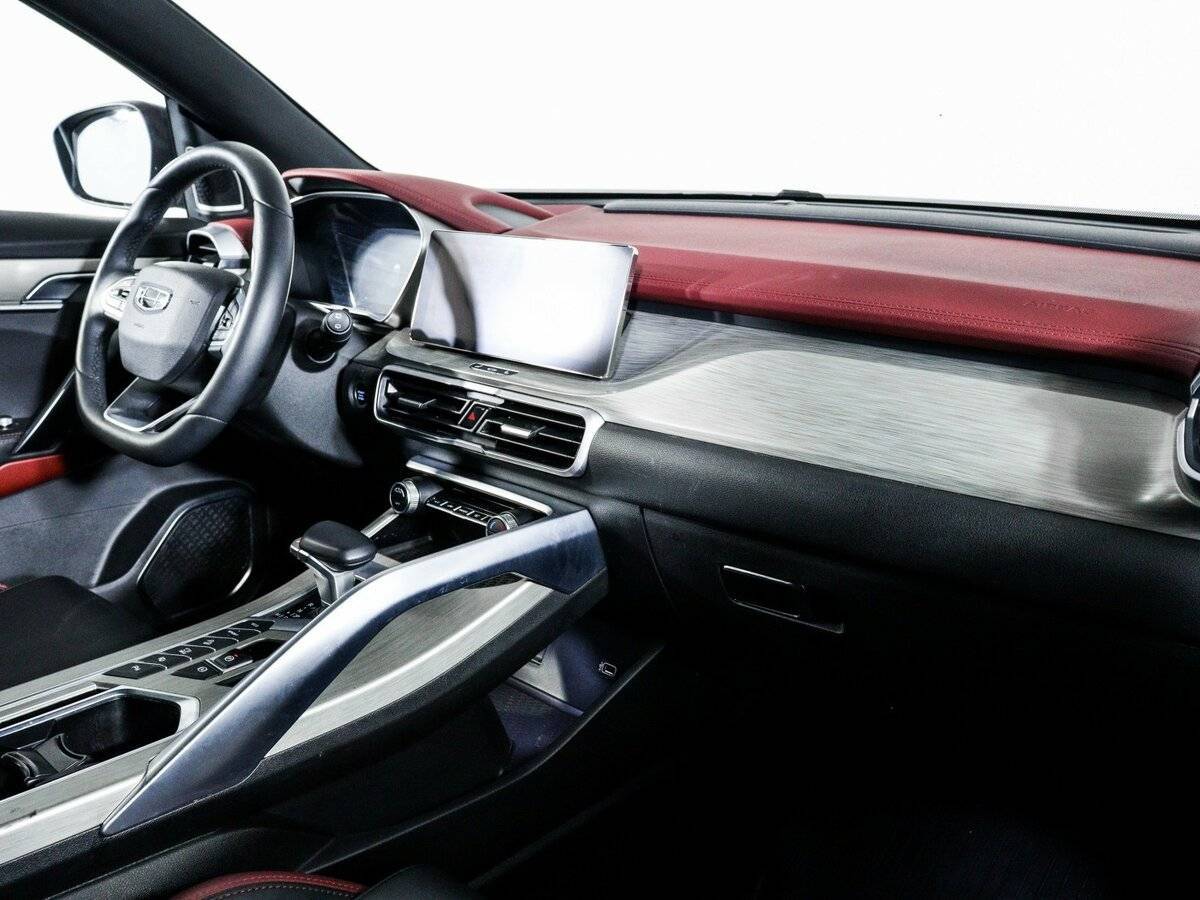 Geely Coolray, 2023 Фото №6