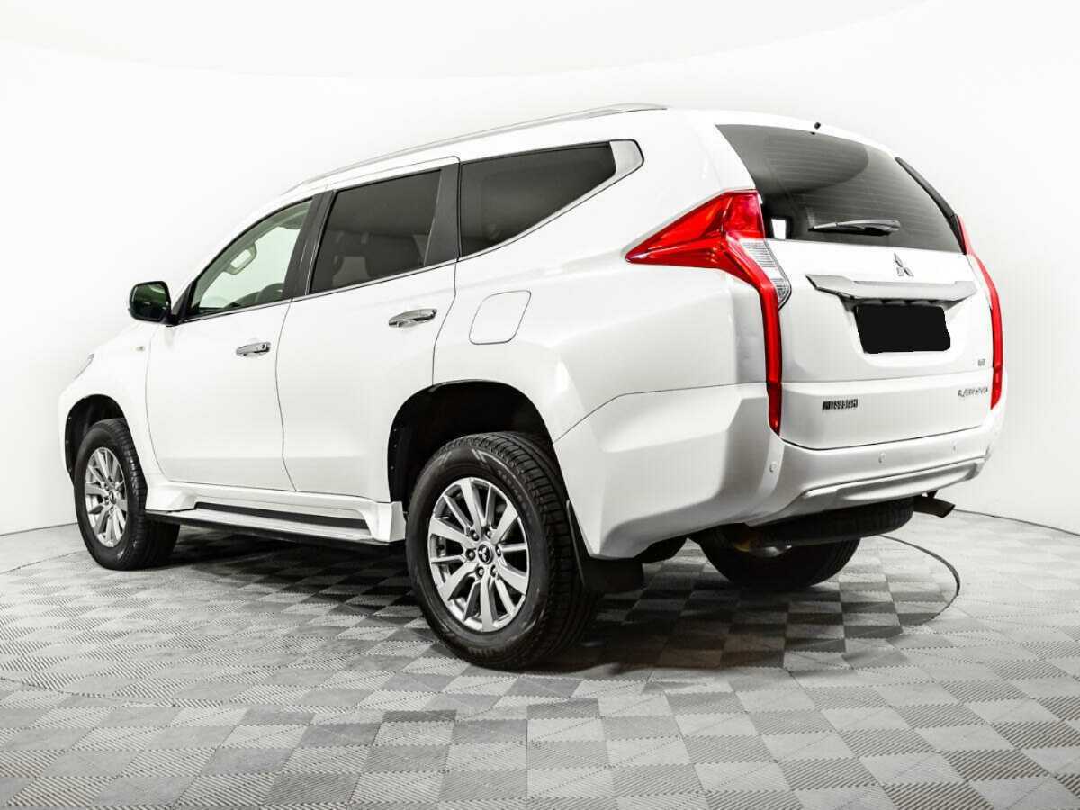 Mitsubishi Pajero Sport, 2017 Фото №7