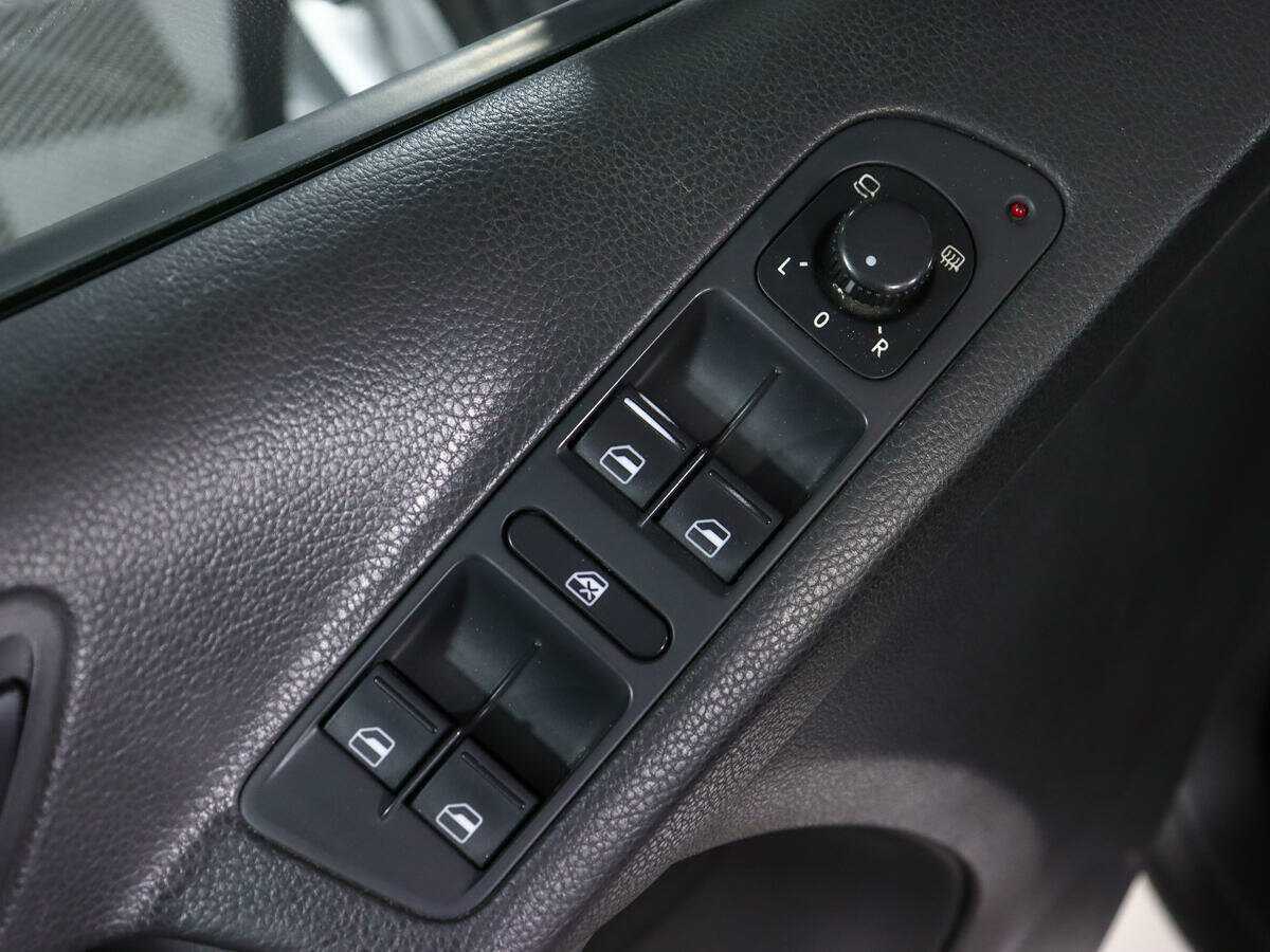 Volkswagen Tiguan, 2012 Фото №13