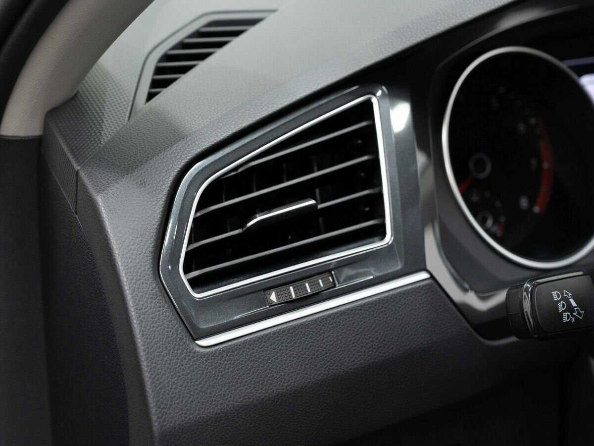 Volkswagen Tiguan, 2017 Фото №20