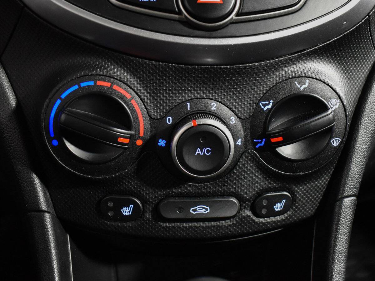 Hyundai Solaris I Рестайлинг, 2015 Фото №16