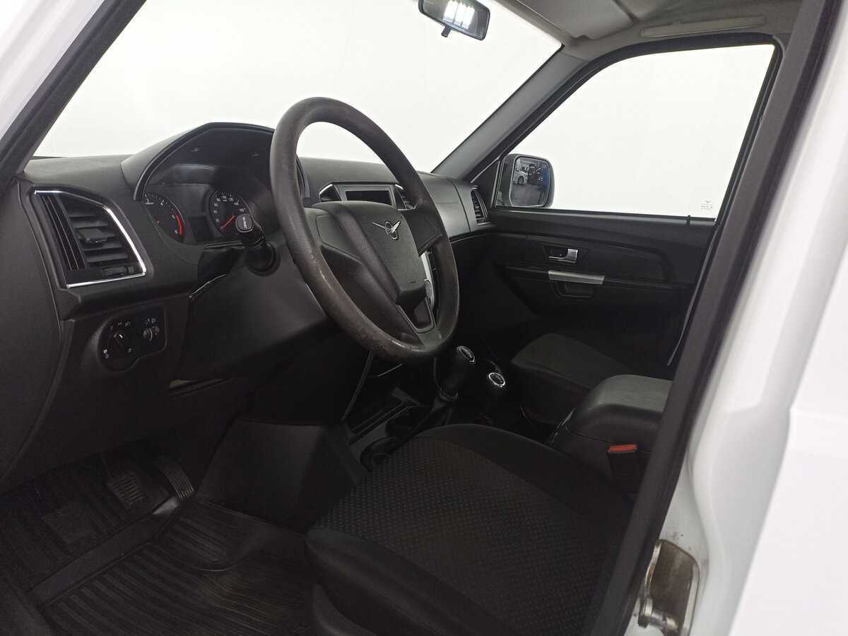 УАЗ Patriot, 2018 Фото №16