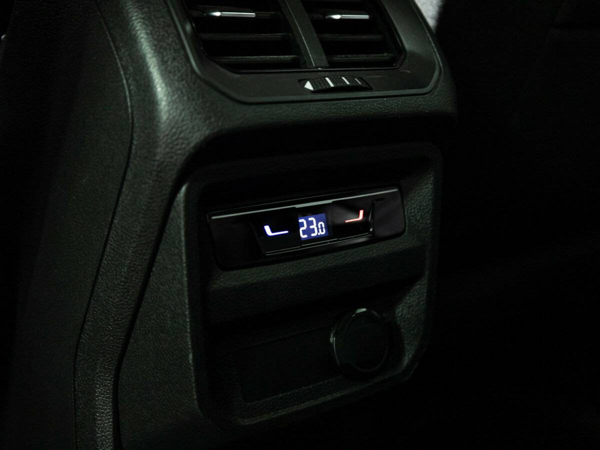 Volkswagen Tiguan II Рестайлинг, 2021 Фото №17