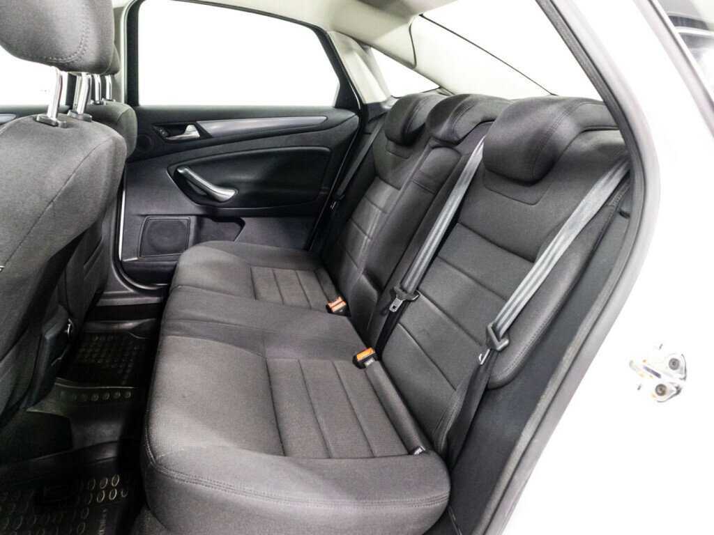 Ford Mondeo, 2014 Фото №10