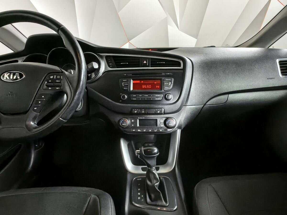 Kia Ceed, 2017 Фото №11