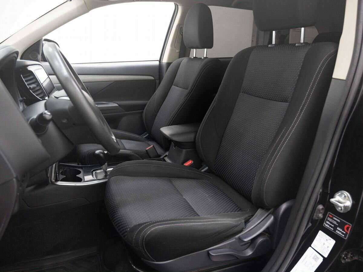 Mitsubishi Outlander, 2018 Фото №8