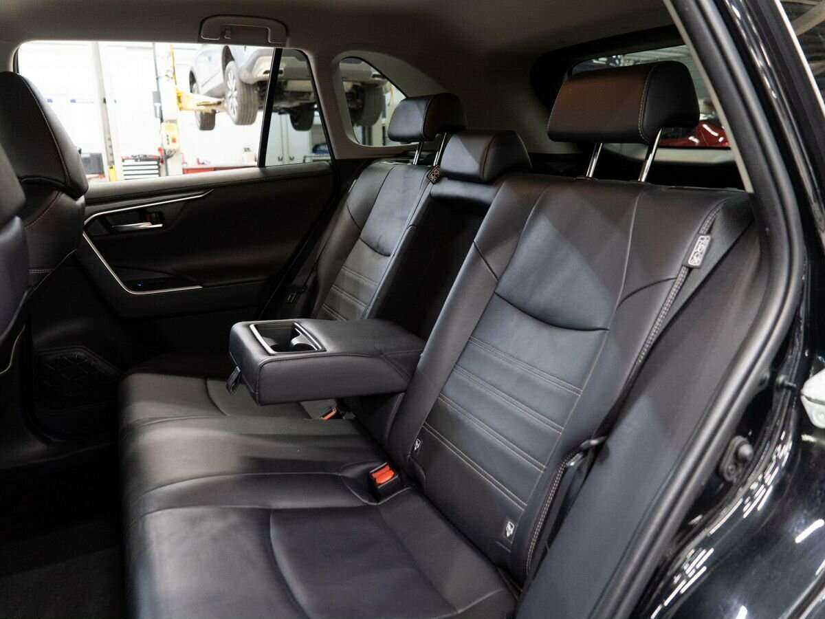 Toyota RAV4, 2020 - 91 800 км. | Фото №7