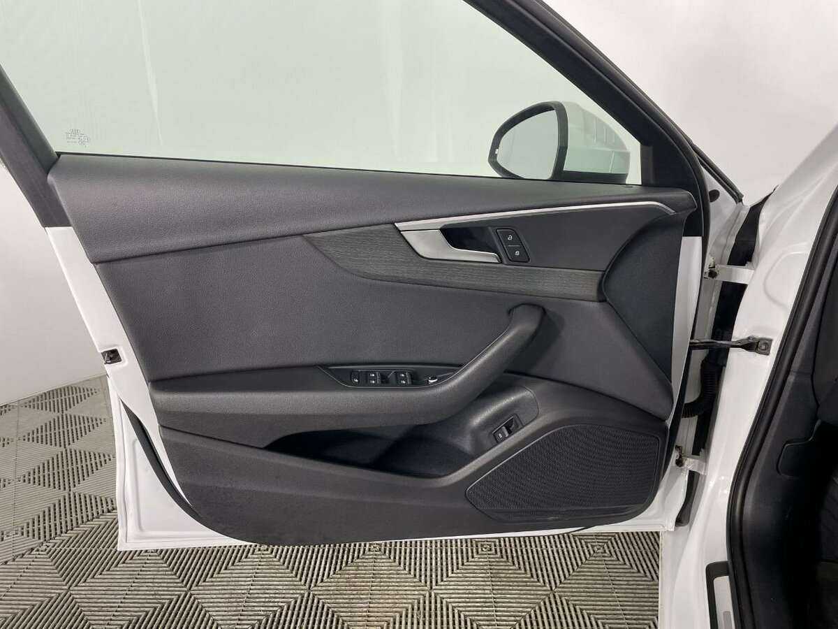 Audi A4, 2018 - 237 000 км. | Фото №8