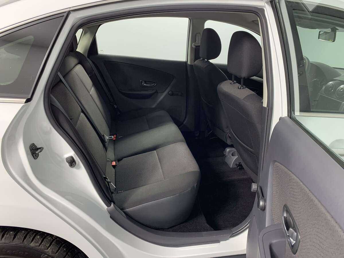 Nissan Almera, 2018 Фото №15