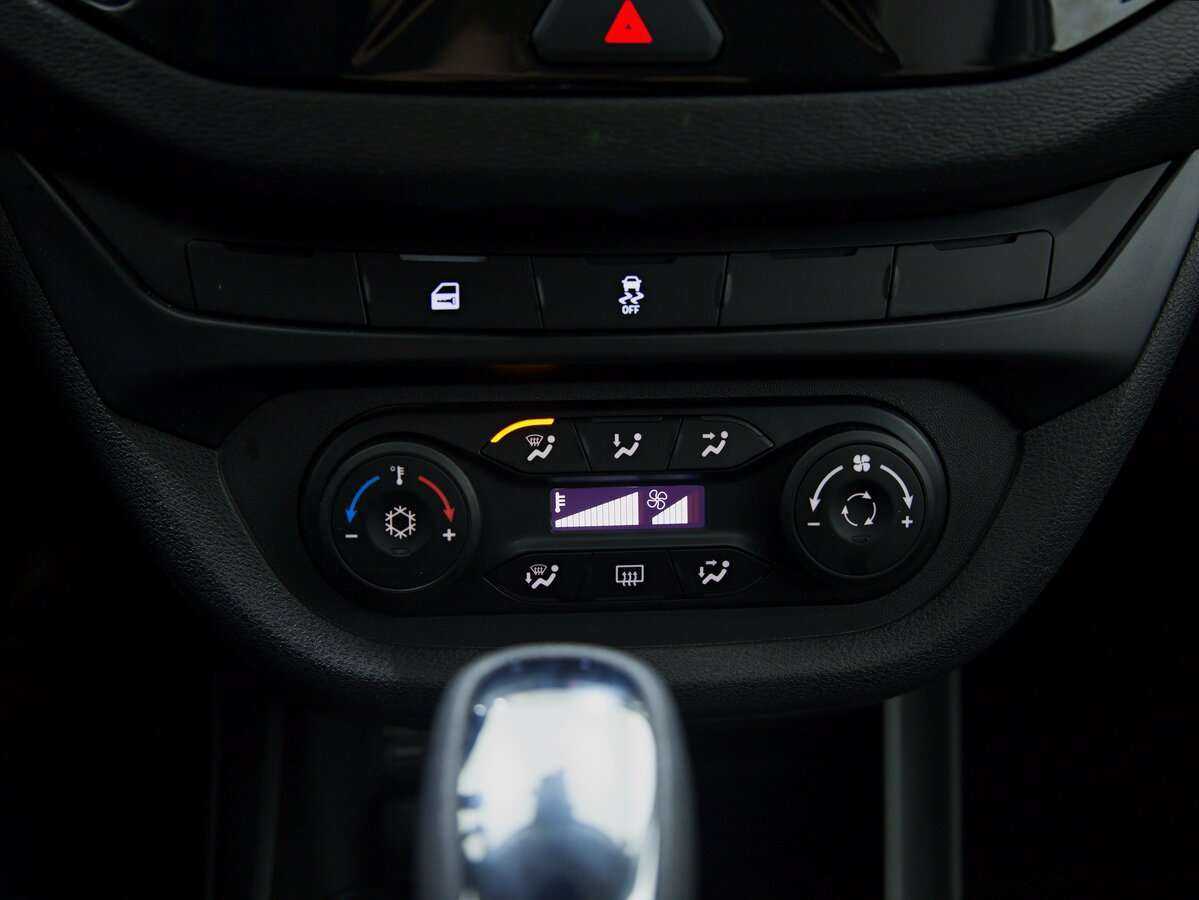 Lada (ВАЗ) Vesta, 2022 Фото №14