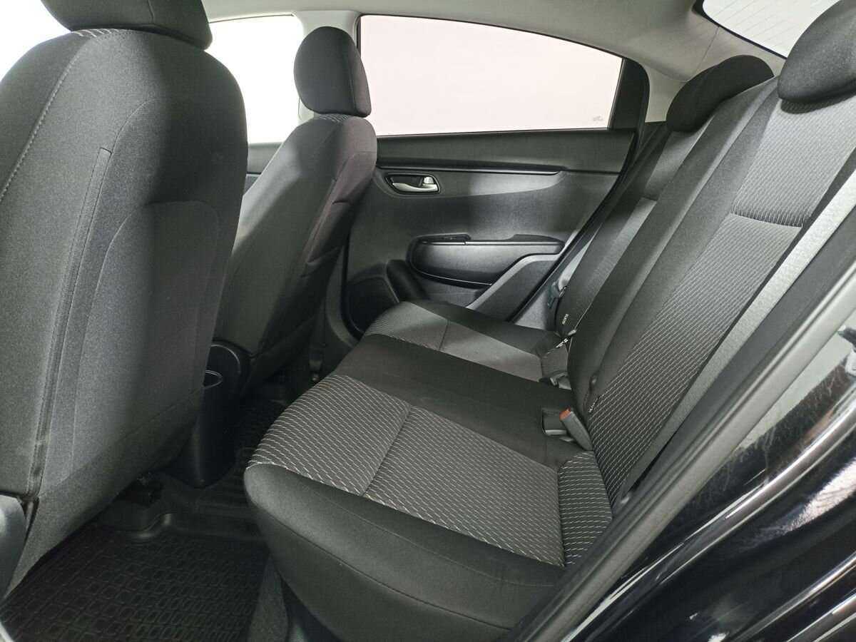 Kia Rio, 2018 Фото №12