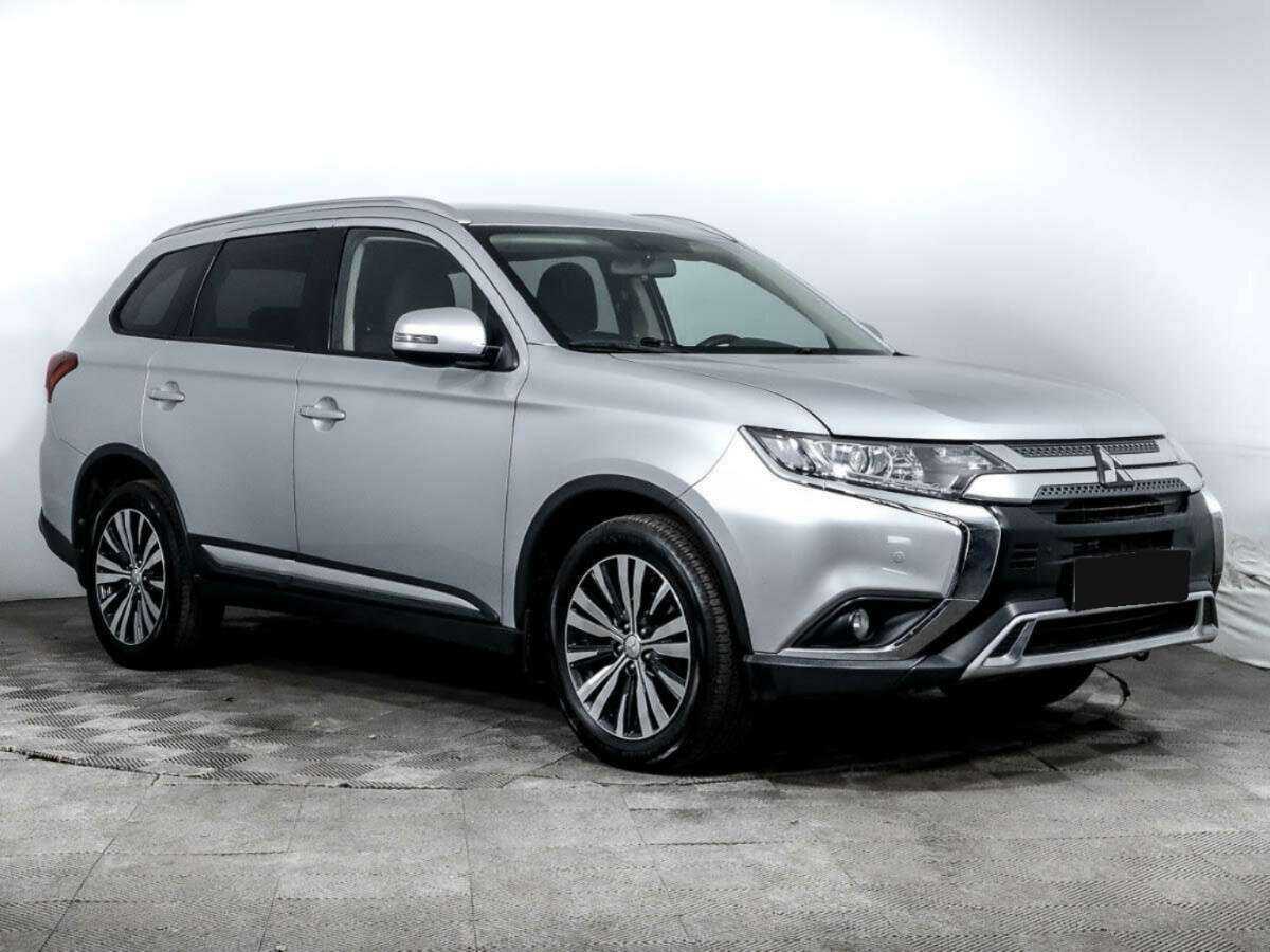 Mitsubishi Outlander, 2019 - 115 921 км. | Фото №3