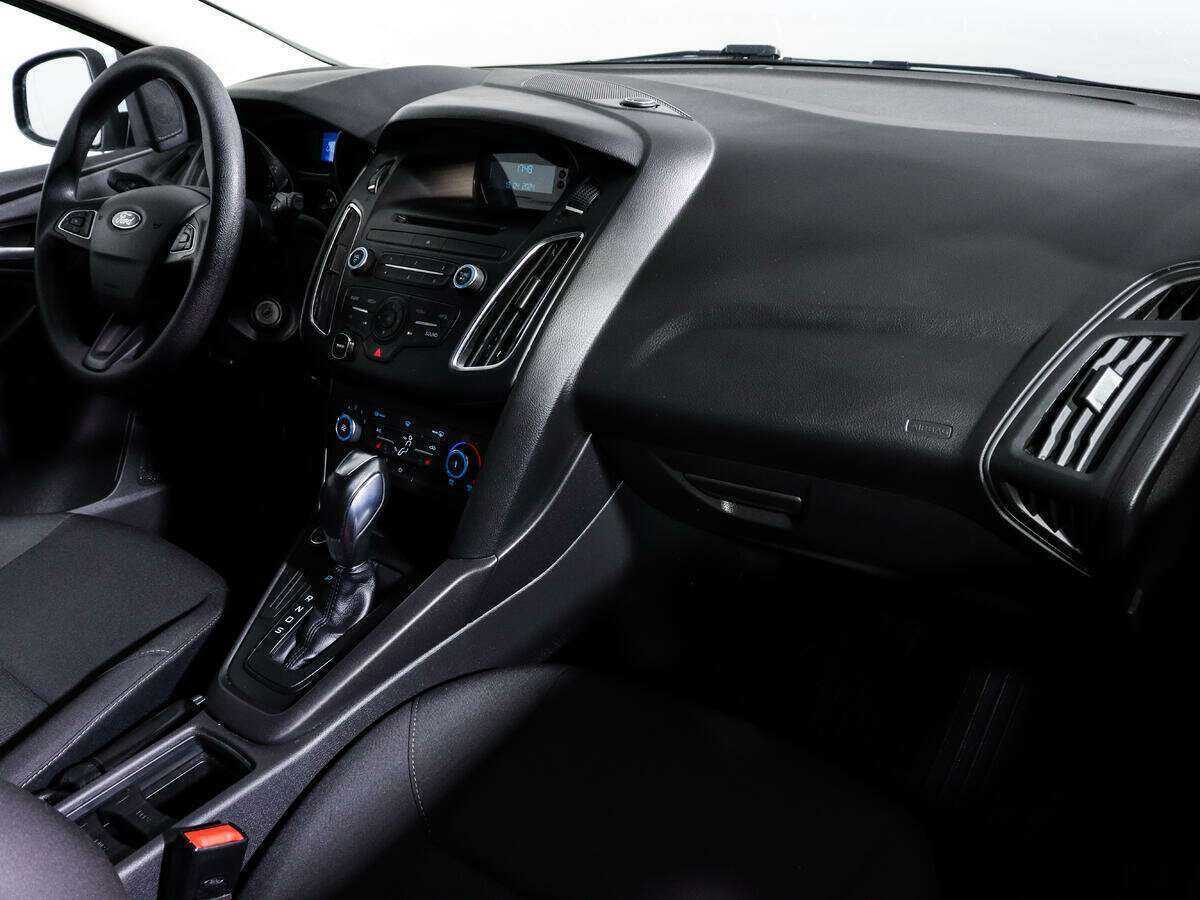 Ford Focus, 2018 Фото №9