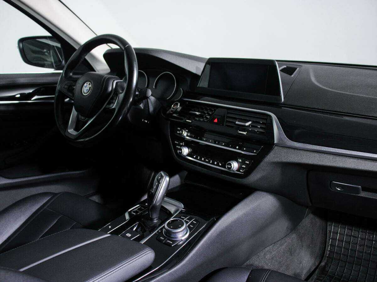 BMW 5 серии 520d, 2017 - 157 968 км. | Фото №8