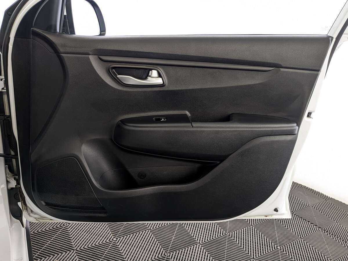 Kia Rio X-Line, 2019 Фото №24