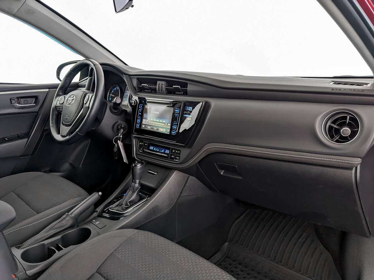 Toyota Corolla, 2018 Фото №10