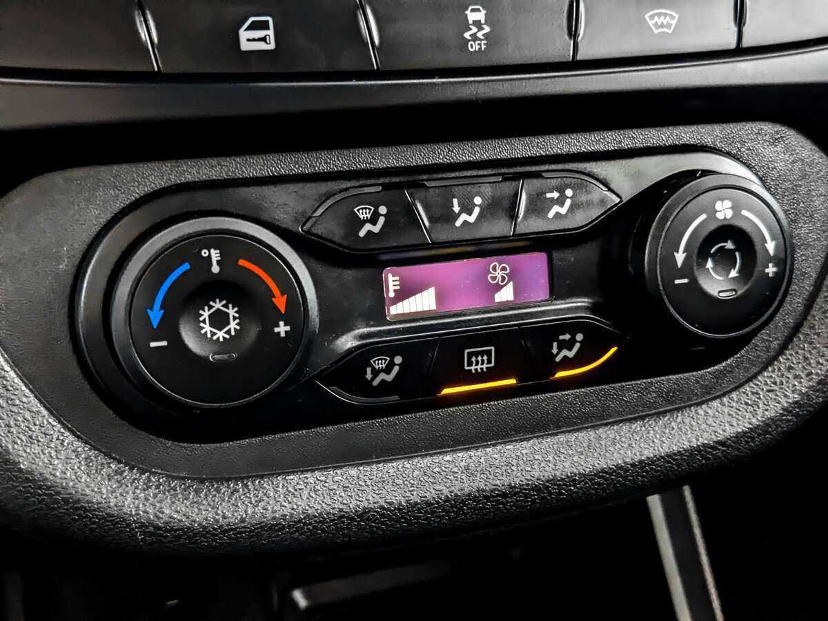 Lada (ВАЗ) Vesta, 2021 Фото №19