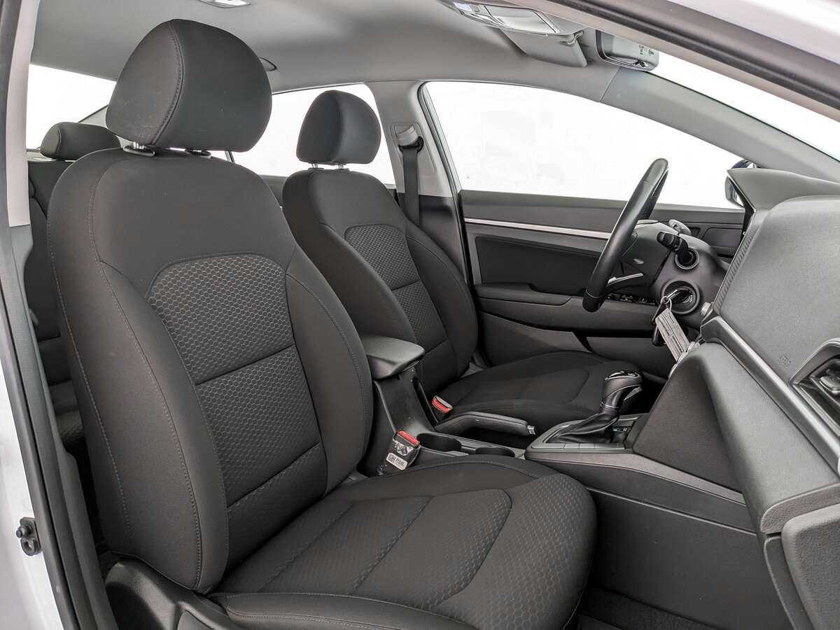 Hyundai Elantra, 2020 Фото №19