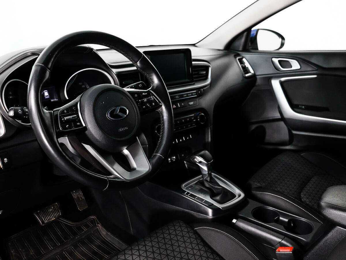 Kia Ceed, 2018 Фото №9