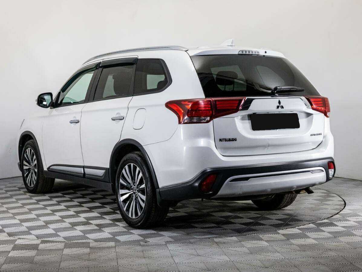 Mitsubishi Outlander, 2018 - 108 764 км. | Фото №6