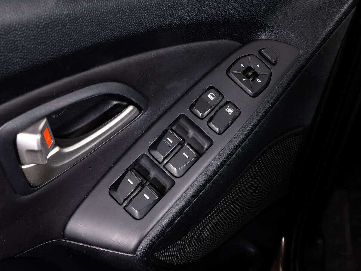 Hyundai ix35, 2012 Фото №11