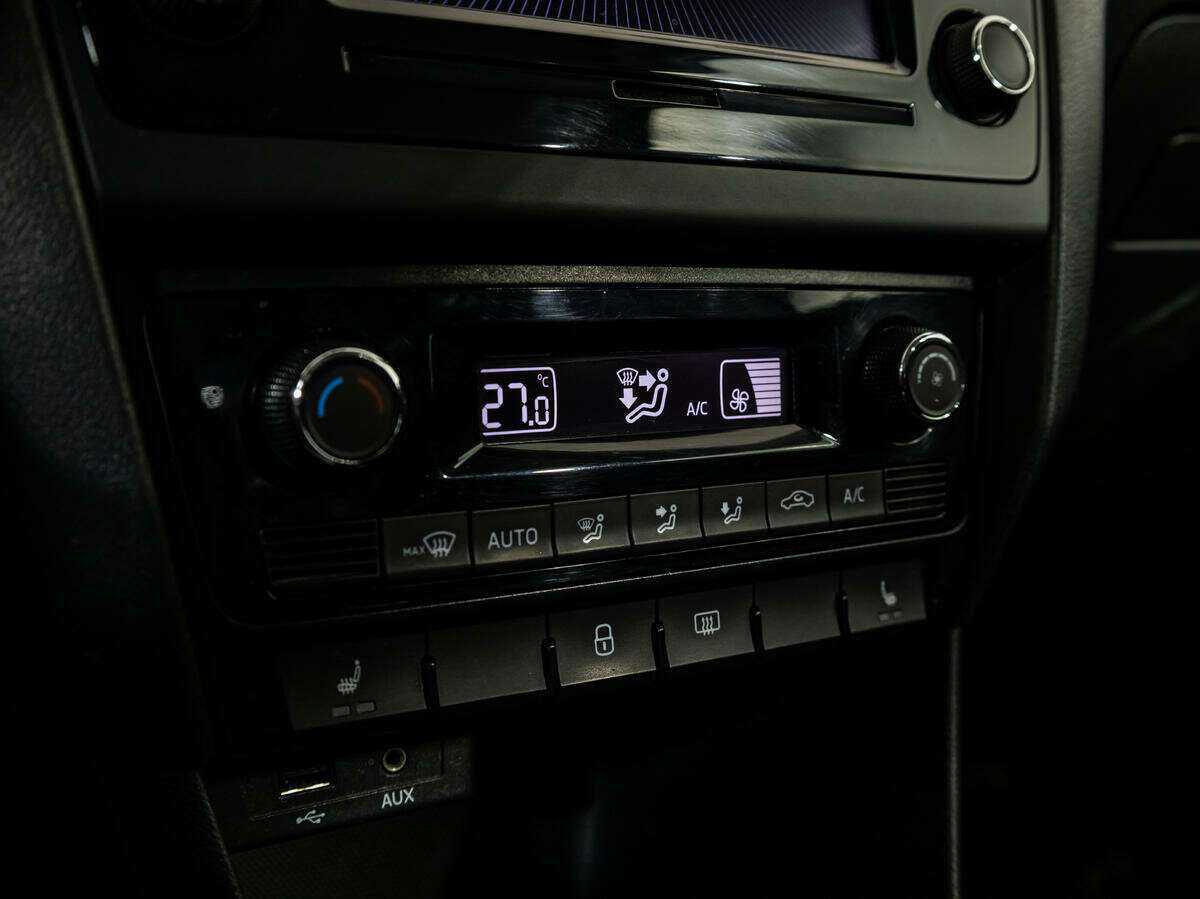 Skoda Rapid, 2017 Фото №17