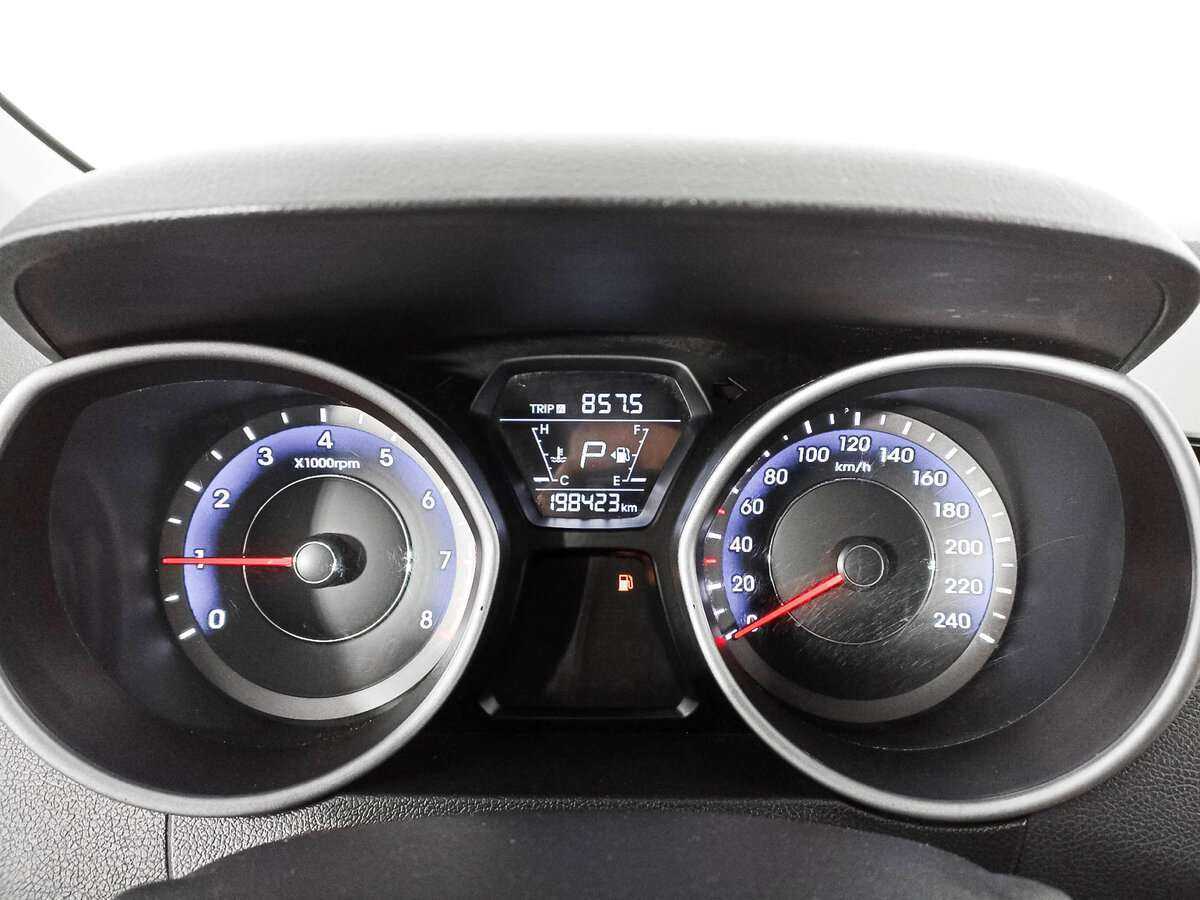 Hyundai Elantra, 2015 Фото №9