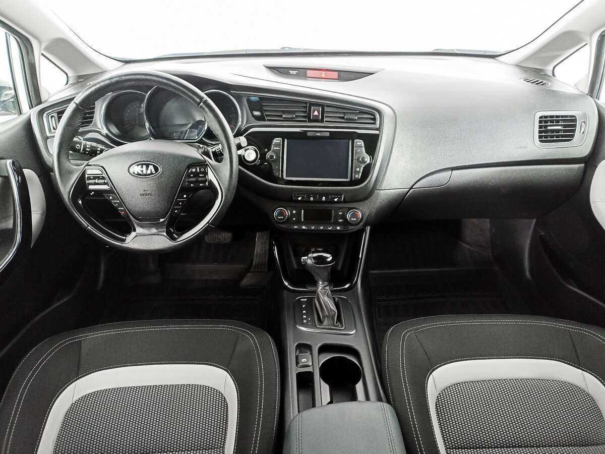 Kia Ceed, 2018 Фото №14