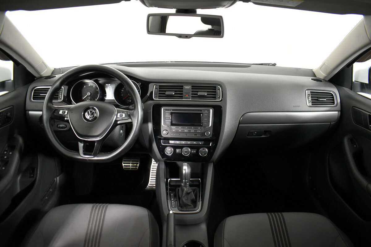 Volkswagen Jetta, 2016 Фото №9